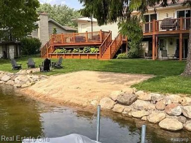 10846 Colony Road, Pinckney, MI 48169