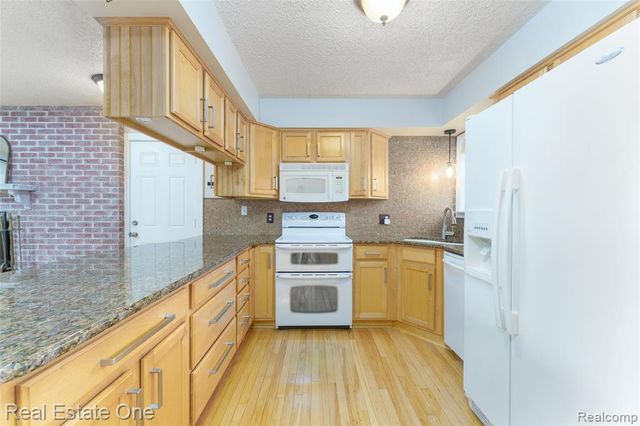 10846 Colony Road, Pinckney, MI 48169