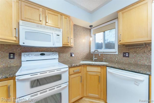 10846 Colony Road, Pinckney, MI 48169