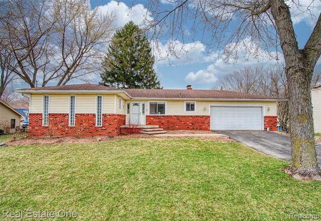 10846 Colony Road, Pinckney, MI 48169