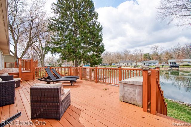 10846 Colony Road, Pinckney, MI 48169