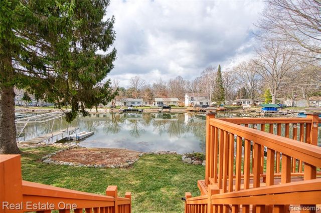 10846 Colony Road, Pinckney, MI 48169