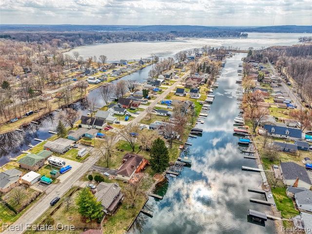 10846 Colony Road, Pinckney, MI 48169