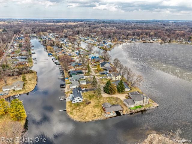 10846 Colony Road, Pinckney, MI 48169