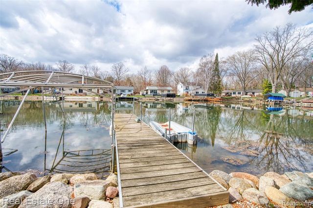 10846 Colony Road, Pinckney, MI 48169