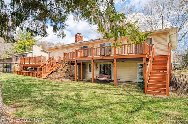 10846 Colony Road, Pinckney, MI 48169