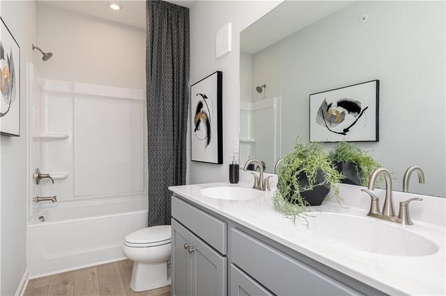 338 Skylar Court SE 104, Atlanta, GA 30315