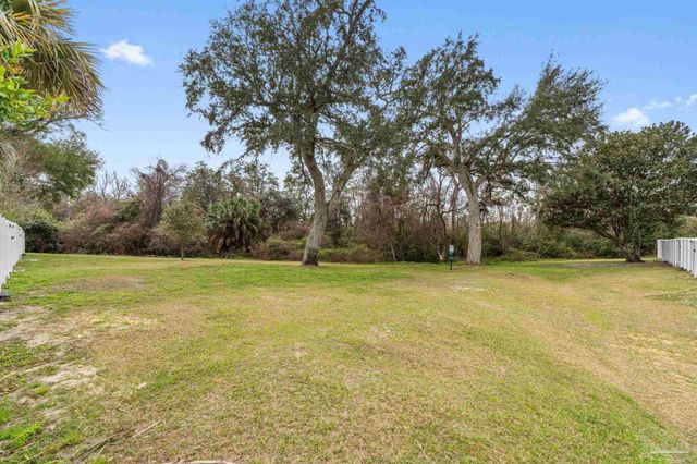 201 Pensacola Beach Rd C-22, Gulf Breeze, FL 32561