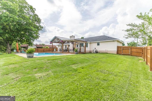106 Beechwood Drive, Bonaire, GA 31005