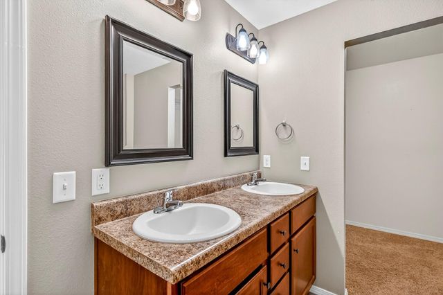 381 W Grace Street, Republic, MO 65738