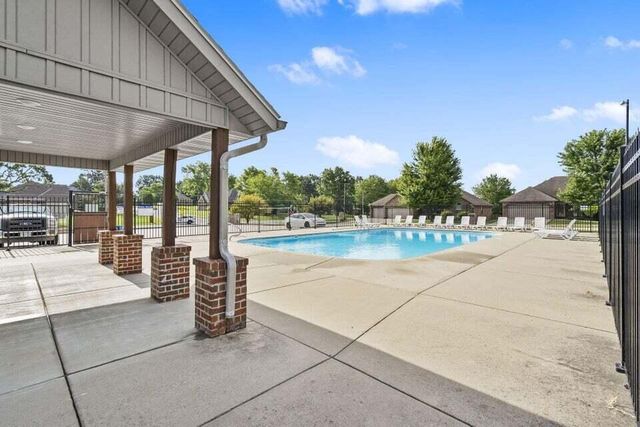 381 W Grace Street, Republic, MO 65738