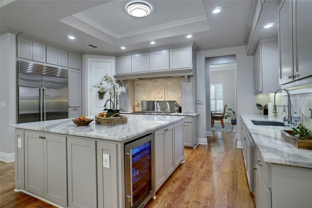 613 Ball Street, Grapevine, TX 76051