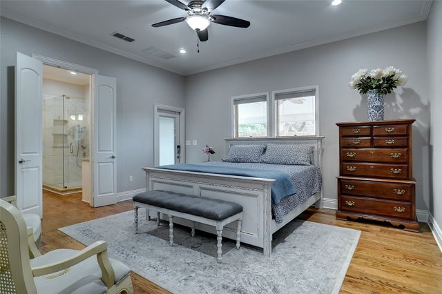 613 Ball Street, Grapevine, TX 76051