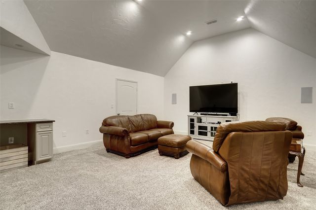 613 Ball Street, Grapevine, TX 76051