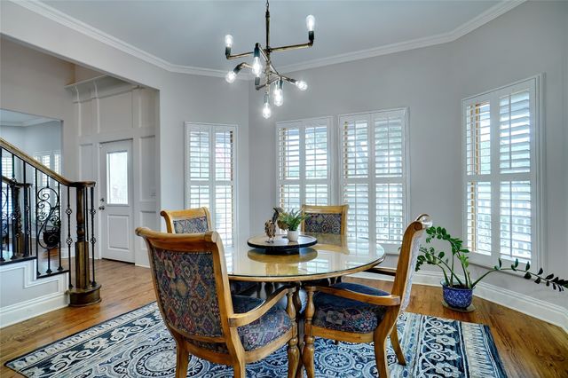 613 Ball Street, Grapevine, TX 76051