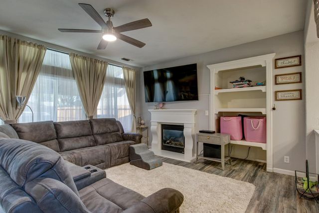 3006 Powers Ave, Riverbank, CA 95367