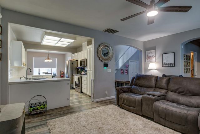 3006 Powers Ave, Riverbank, CA 95367