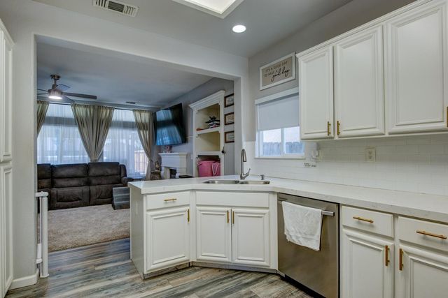 3006 Powers Ave, Riverbank, CA 95367