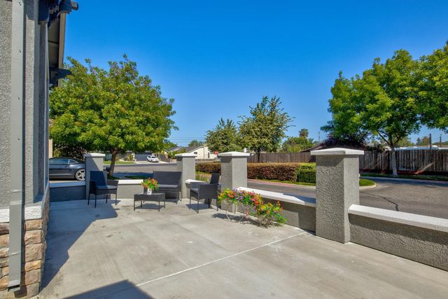 3006 Powers Ave, Riverbank, CA 95367