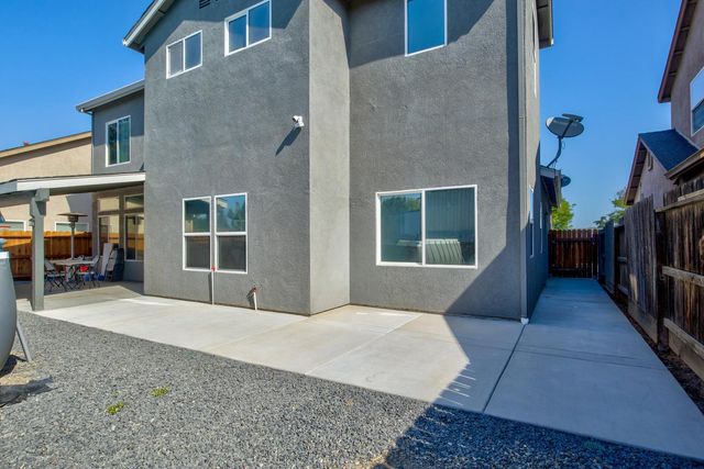 3006 Powers Ave, Riverbank, CA 95367
