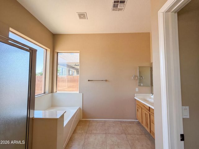 6223 S COTTONFIELDS Lane, Laveen, AZ 85339