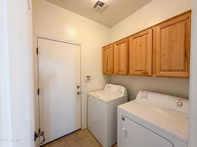 6223 S COTTONFIELDS Lane, Laveen, AZ 85339