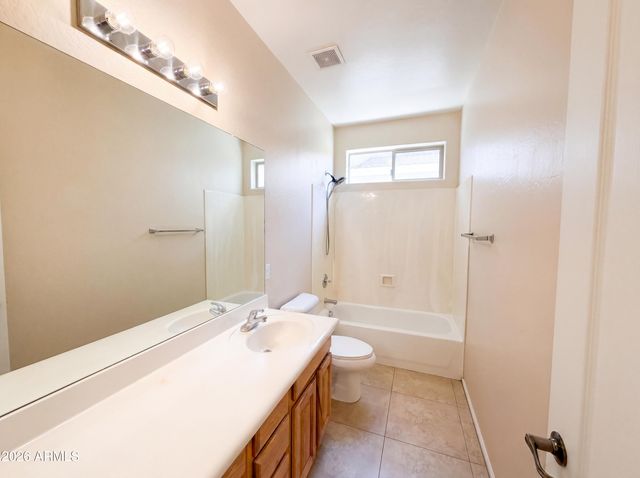 6223 S COTTONFIELDS Lane, Laveen, AZ 85339