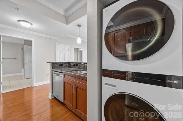 300 W 5th Street 343, Charlotte, NC 28202