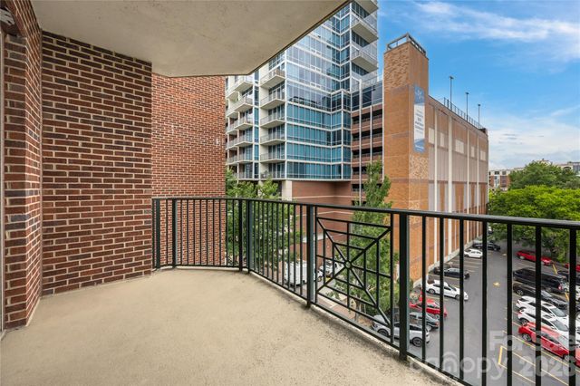 300 W 5th Street 343, Charlotte, NC 28202