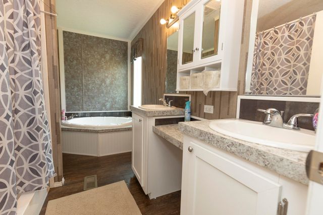 496 Hollyhock Road, Branchville, SC 29432