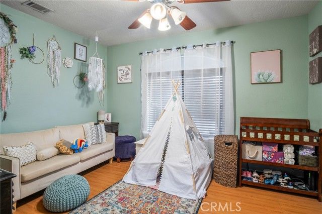 388 Calaveras Road, Pinon Hills, CA 92372