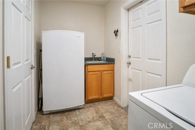 388 Calaveras Road, Pinon Hills, CA 92372