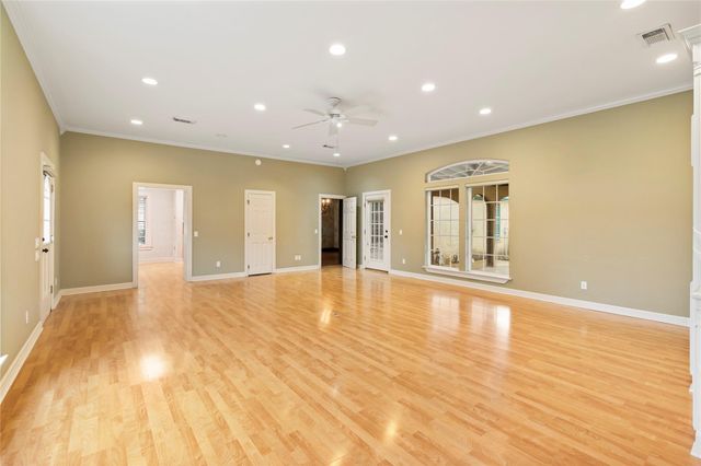 5012 Woodrow Avenue, Galveston, TX 77551