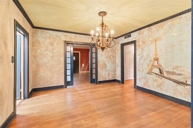 5012 Woodrow Avenue, Galveston, TX 77551