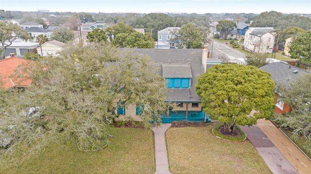 5012 Woodrow Avenue, Galveston, TX 77551