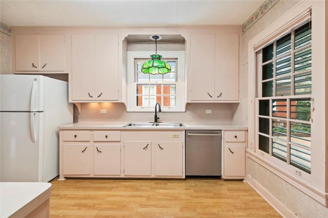 5012 Woodrow Avenue, Galveston, TX 77551