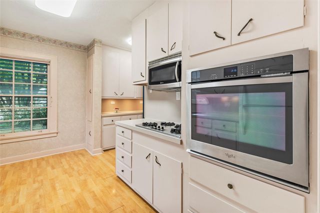 5012 Woodrow Avenue, Galveston, TX 77551