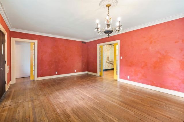 5012 Woodrow Avenue, Galveston, TX 77551