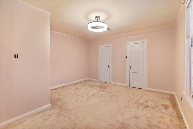 5012 Woodrow Avenue, Galveston, TX 77551