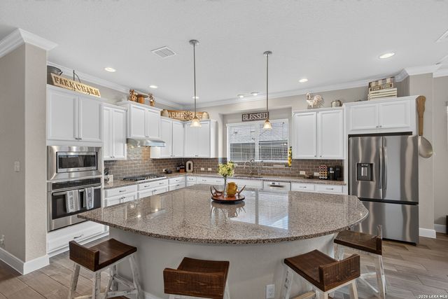 2037 Cullum Park, San Antonio, TX 78253