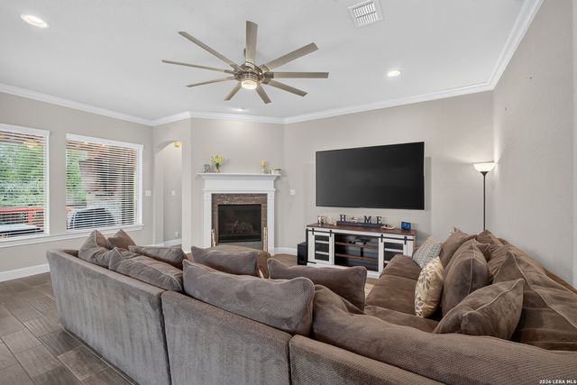 2037 Cullum Park, San Antonio, TX 78253