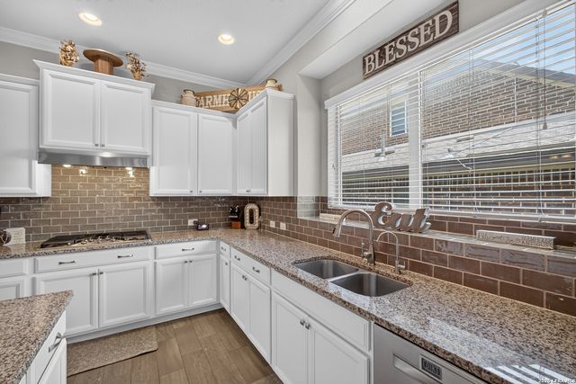 2037 Cullum Park, San Antonio, TX 78253