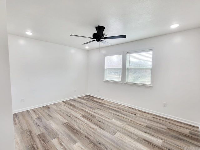 3717 Oak Leaf Cir, Jonesboro, AR 72404