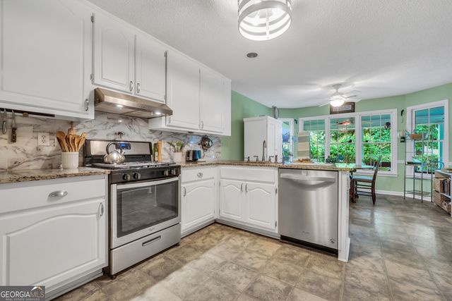 187 Pine Branch Drive, Stockbridge, GA 30281