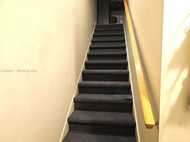 40 NW 87th Ave D216, Miami, FL 33172