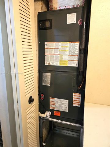 40 NW 87th Ave D216, Miami, FL 33172