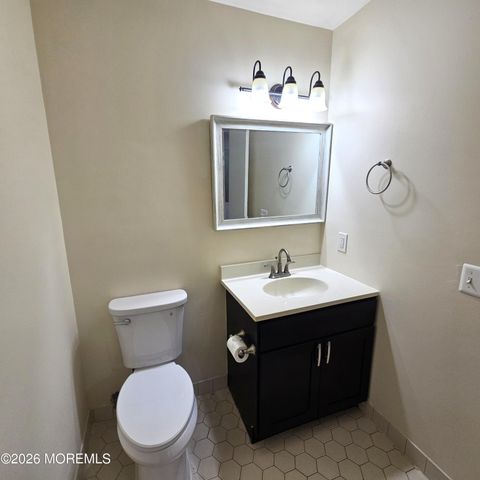 3 Millay Court, Freehold, NJ 07728