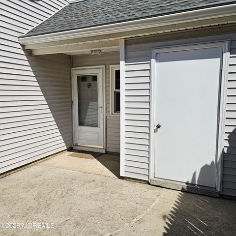 3 Millay Court, Freehold, NJ 07728