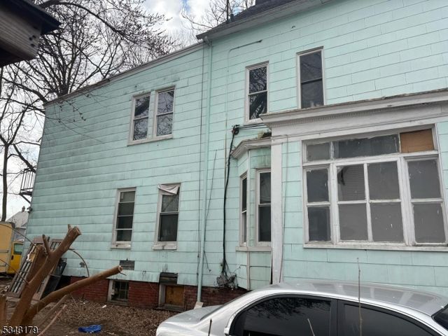 10 Beverly St 3, Newark City, NJ 07108