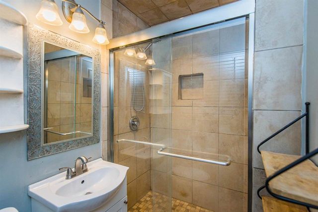 5819 NW Glenn Ave, Lawton, OK 73505